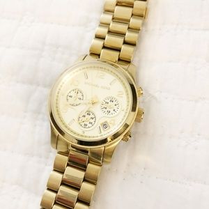 Michael Kors Mid-Size Runway MK5055 Wrist Watch